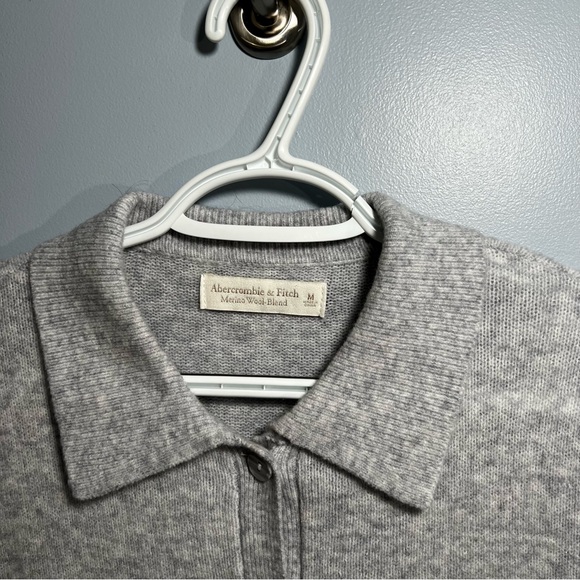 Abercrombie & Fitch Gray Cardigan Sweater - Picture 2 of 6